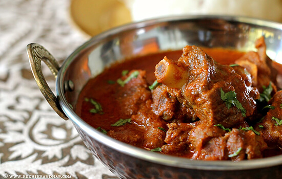 Mutton Curries dishes for takeout and catering by indian and pakistani restaurant, cuisine in Brampton, Mississauga, Caledon, Milton, GTA