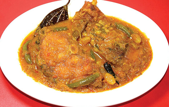 Traditional Curries dishes for takeout and catering by indian and pakistani restaurant, cuisine in Brampton, Mississauga, Caledon, Milton, GTA